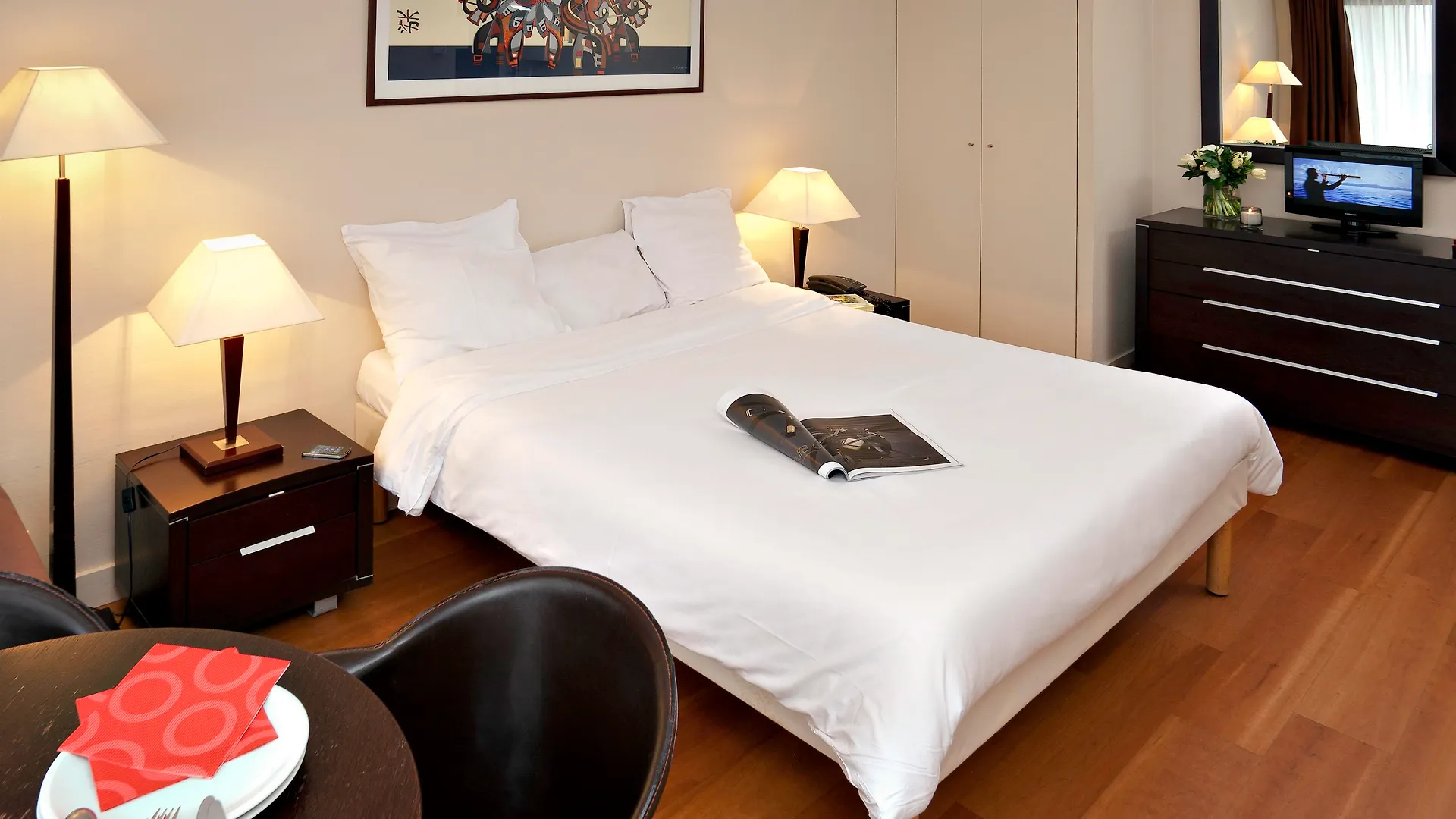 Aparthotel Adagio Access Paris Tour Eiffel St Charles 3*,