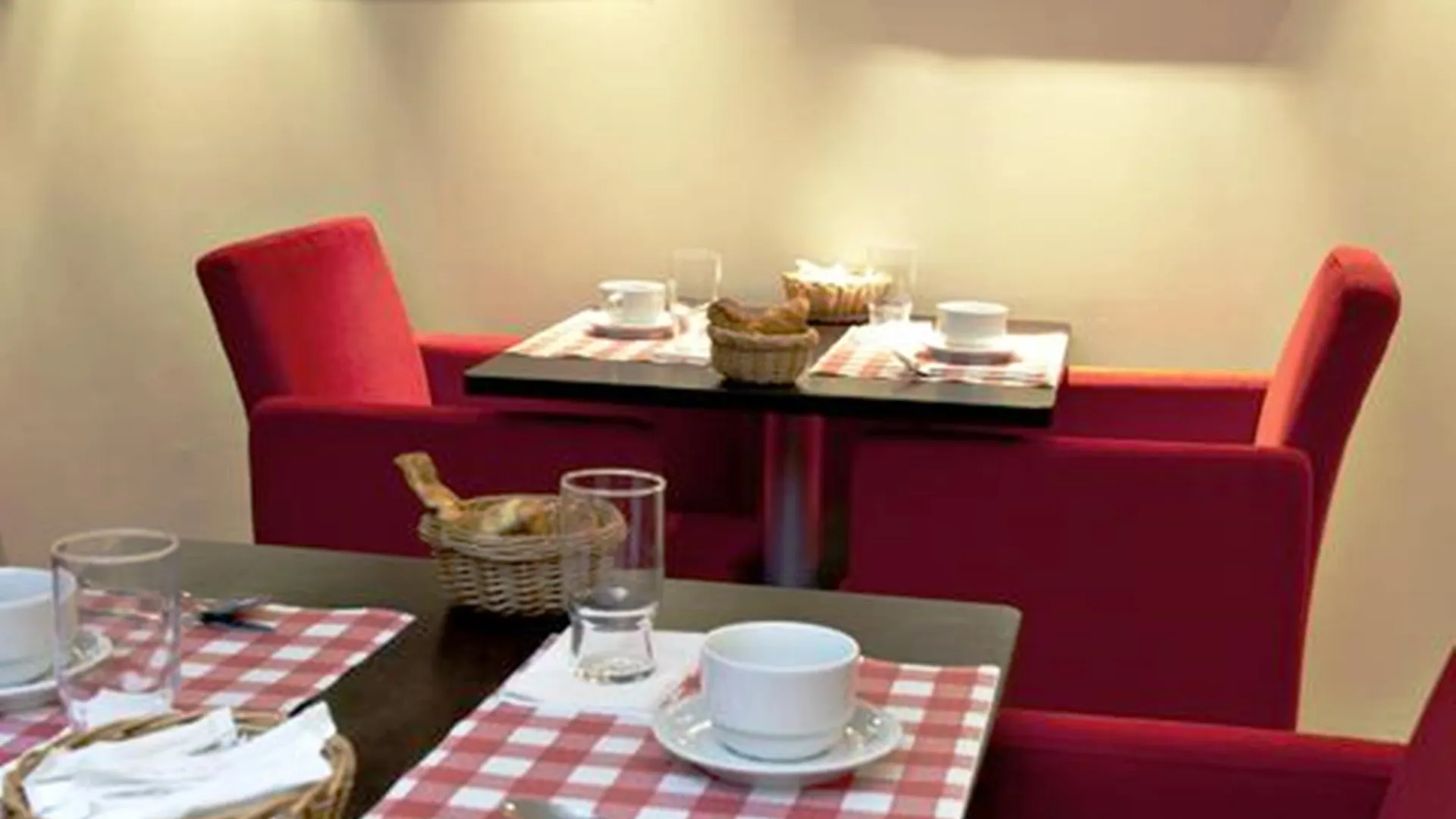 Aparthotel Adagio Access Paris Tour Eiffel St Charles