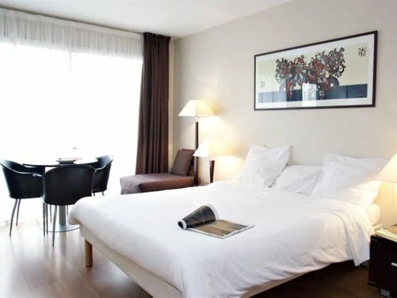 Aparthotel Adagio Access Paris Tour Eiffel St Charles