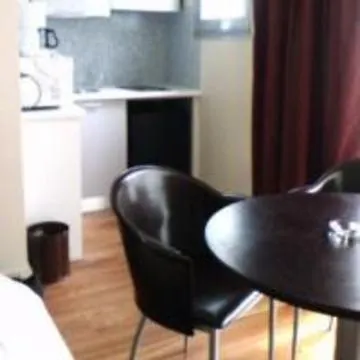 Aparthotel Adagio Access Paris Tour Eiffel St Charles