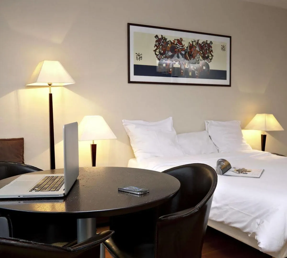 Aparthotel Adagio Access Paris Tour Eiffel St Charles