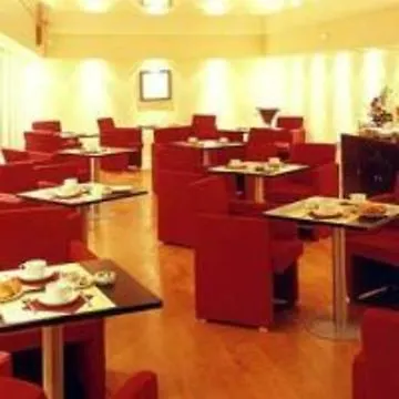 ***  Aparthotel Adagio Access Paris Tour Eiffel St Charles France